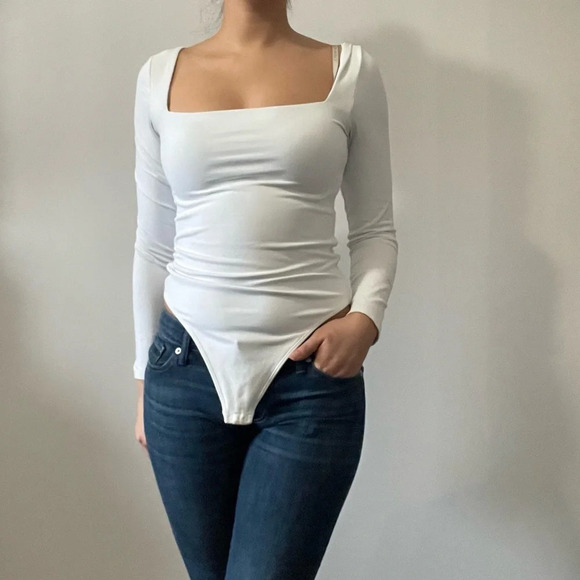 ⚪ Aritzia  Babaton Women’s Contour Squareneck Longsleeve Bodysuit Size Large ⚪ - Picture 4 of 12